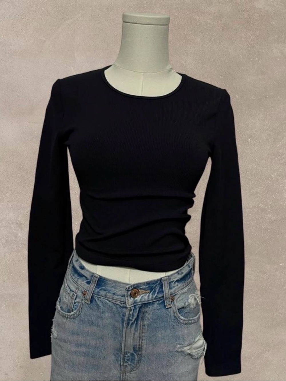 NWOT Abercrombie and Fitch Soft A&F Ribbed Black Long Sleeve Crewneck Top